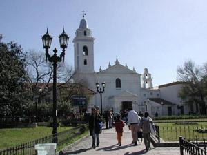 CITY TOURS IN BUENOS AIRES CEMENTERIO DE RECOLETA City tours in Buenos Aires